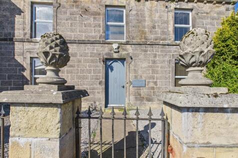 CAM04201G0-PR0061-STILL046