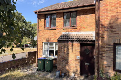 2 Bedroom Top Floor Flat