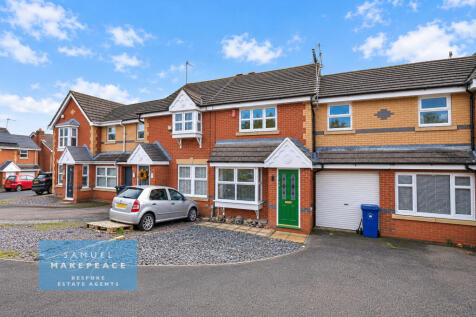 Spacious Three-Bedroom Family Home With En-Suite,