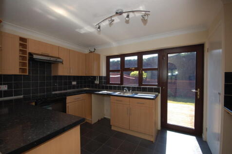 Oakwood Drive, Uckfield photo 3