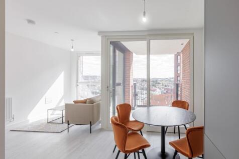 Dining area/lounge