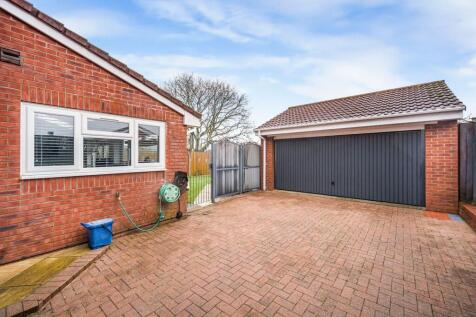 Garage &amp; Driveway