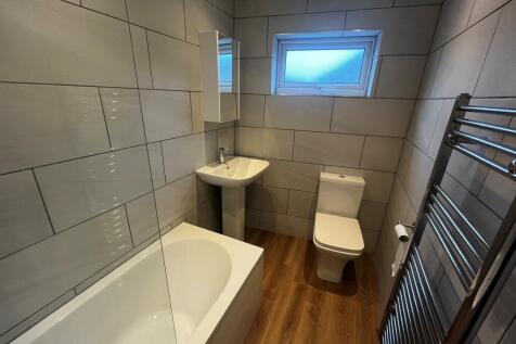 Barker Lane, Brampton, Chesterfield S40 photo 5