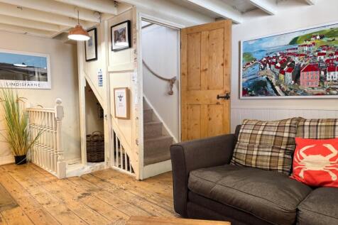 Barras Square EweMove Staithes-10