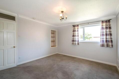 Carisbrooke Court, New Milton, BH25 photo 3