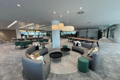 Level 9 show suite - client lounge