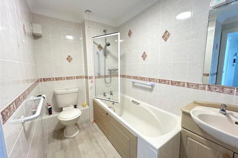 Fairways Court, Upgang Lane, Whitby, YO21 photo 5
