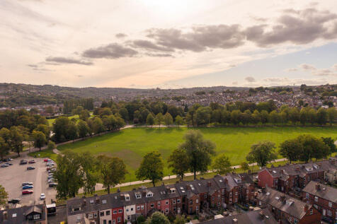 Parkland Setting
