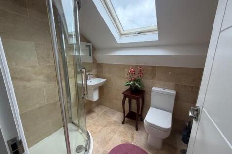 Shower Room.jpg