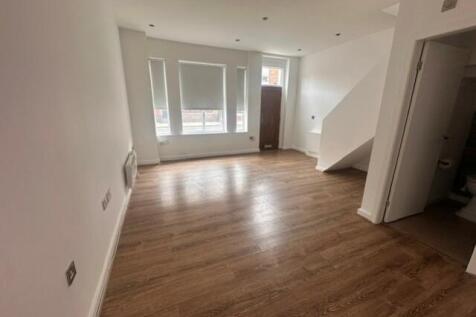 Wilmslow Road, Cheadle, Cheshire, SK8 1BT photo 3
