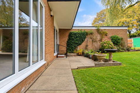 Flat 3, Hill Side House, Heaton, BL1 5DT