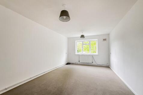 Sitting/Dining Room