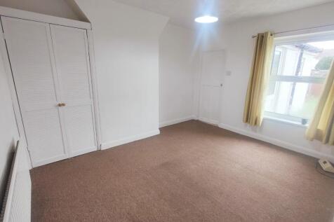 Gravesend, Kent, DA12 photo 4