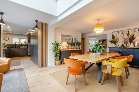 Kitchen/Dining