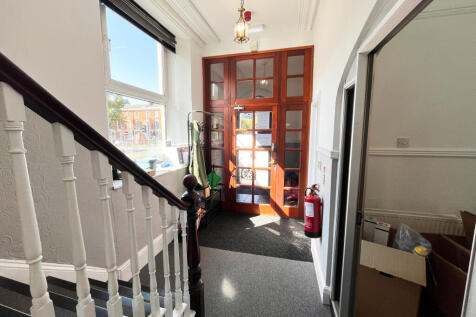 6 St Andrews Crescent, Cardiff, CF10 3DD photo 4