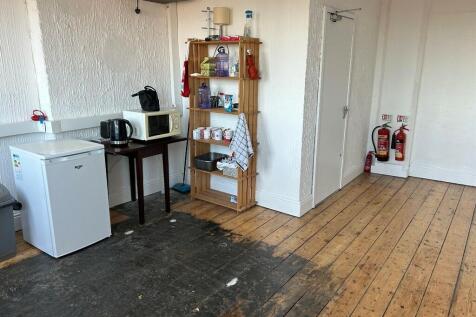 Office to rent Image 4