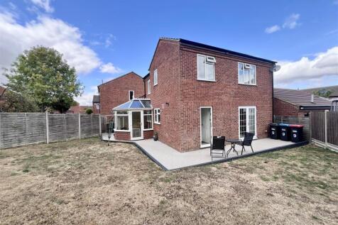 Milton Keynes, MK4 - property photo
