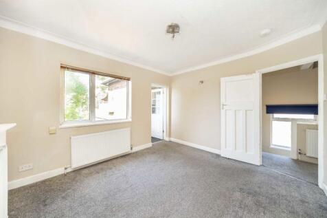 Birkbeck Avenue, Greenford photo 3