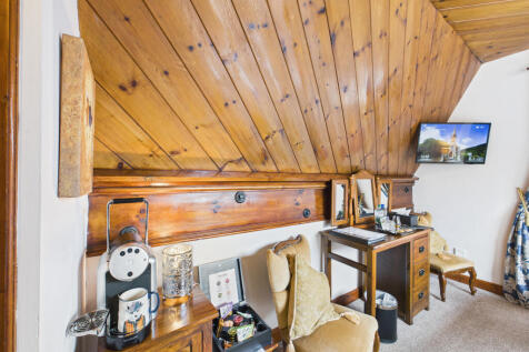 CAM03481G0-PR0114-STILL020