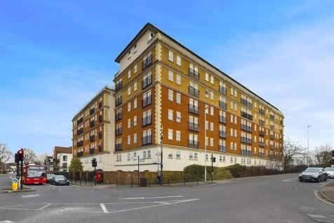 One Bedroom Luxurious Apartment with Gym &amp; Parkin