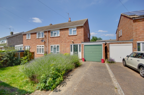 St Ives, PE27 - property photo