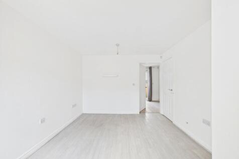 Ash Tree Grove, Leeds, West Yorkshire, LS14 photo 5