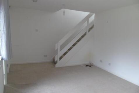 Salisbury Close, Desford photo 3