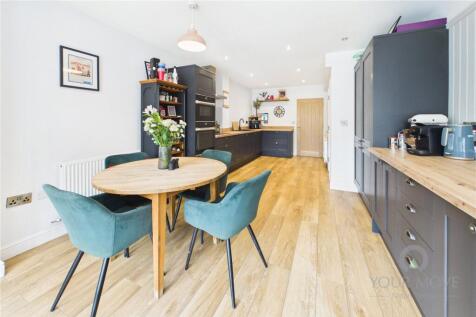 Kitchen/Family Room