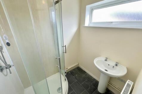 Shower Room.jpg