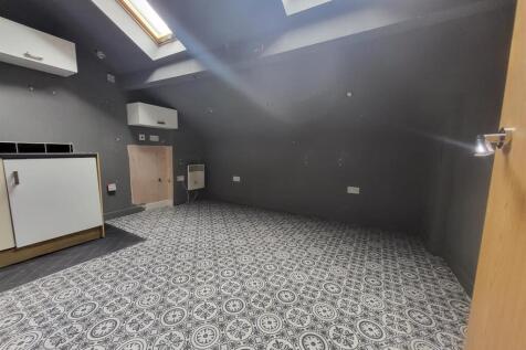 main room 1.jpg