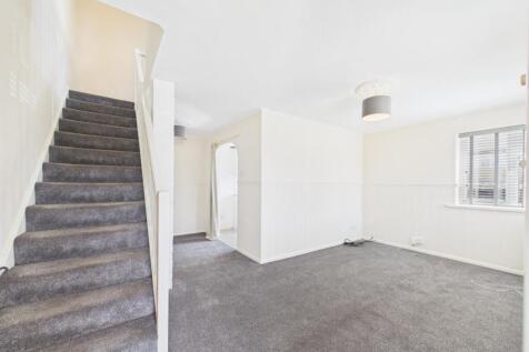NN17, Ennerdale Road, Corby photo 3