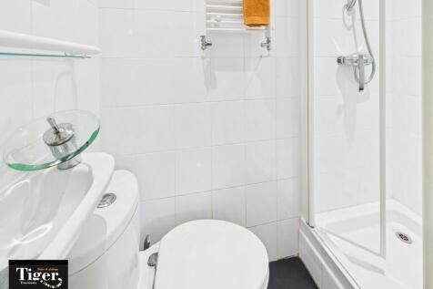 CAM02176G0-PR0671...