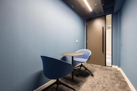 89 WC  Call Room.jpg