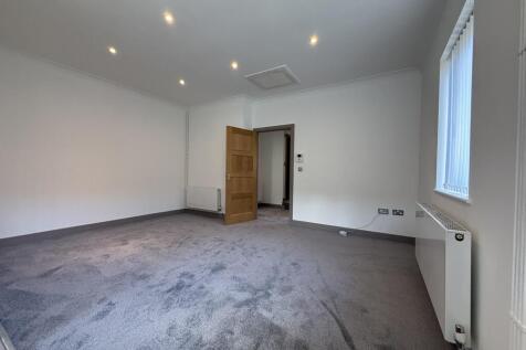 Ashdown House, Walderslade Road, Chatham, Kent, ME5 9LR photo 3