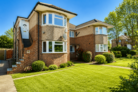 3 bed maisonette to rent Fernwood Avenue, Sudbury