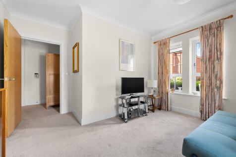 Apartment 22, Bou...