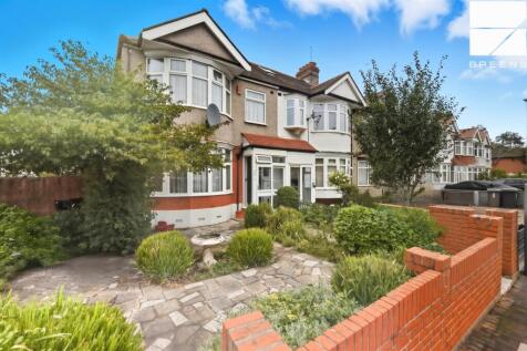 London, E17 - property photo