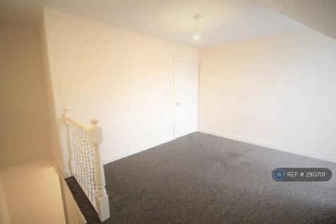 Firth Park Road, Sheffield, S5 photo 4