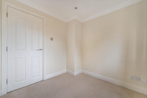 1364957-15-68e657...