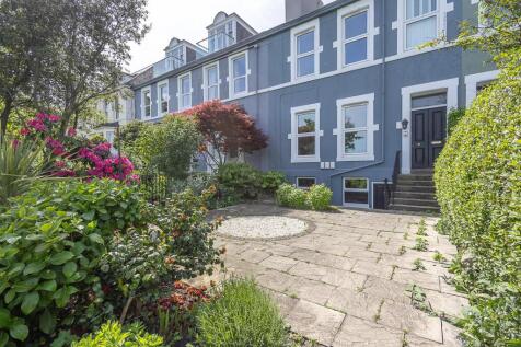Communal Front Garden