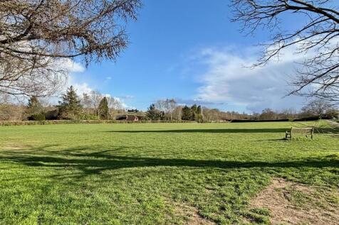 HOLLYBUSH PARK.jpg