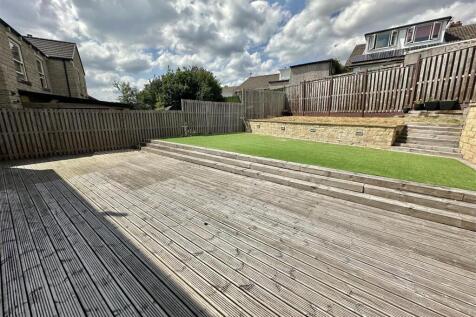 Bramleys Estate Agents - Abbey Close - Mirfield  (