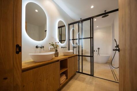 Bathroom (4)