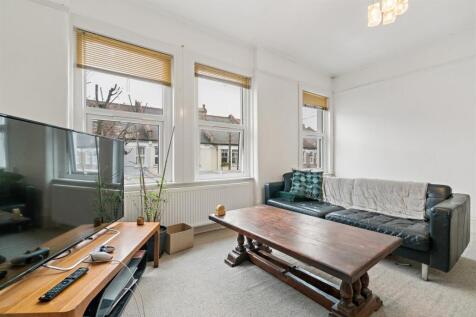 43a Gilbey Road SW17 0QQ reception 2.jpg