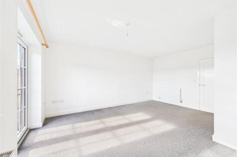 Tarka Way, Crediton, Devon, EX17 photo 4