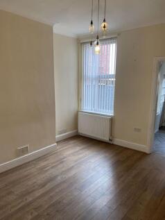 Hanford Avenue - 3 Bed Unfurnished House photo 3