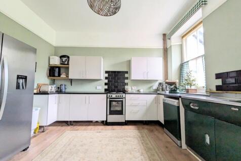 PXL_20241213_121820032.MP~2