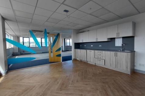 Office to rent Image 3