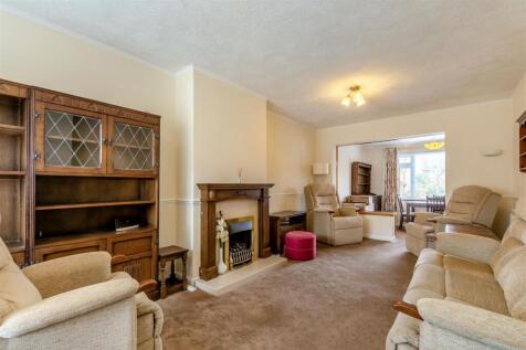 8680142-interior01.jpg