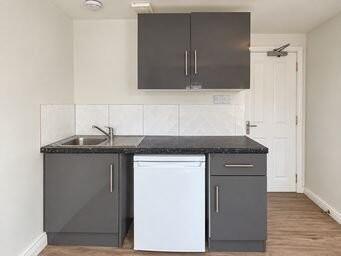 Room 6, The Orchards, Cambridge, Cambridgeshire photo 5